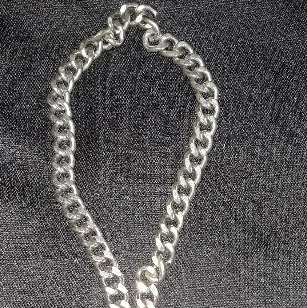 Necklace - Picture 2 of 6
